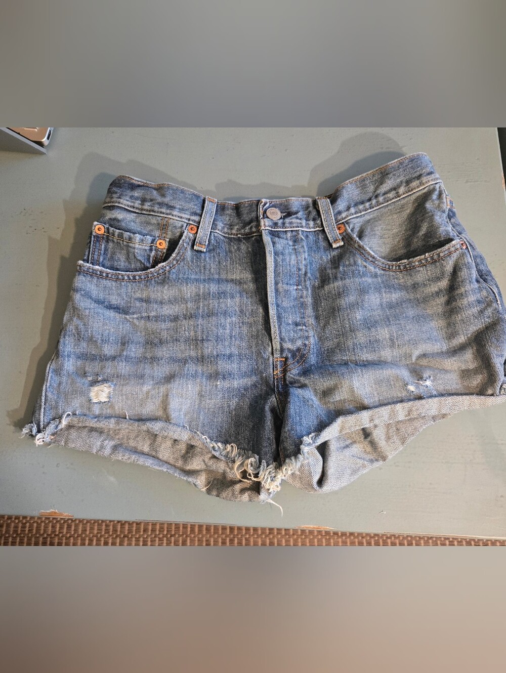 Levis Distressed Denim Frayed Women's Shorts 28